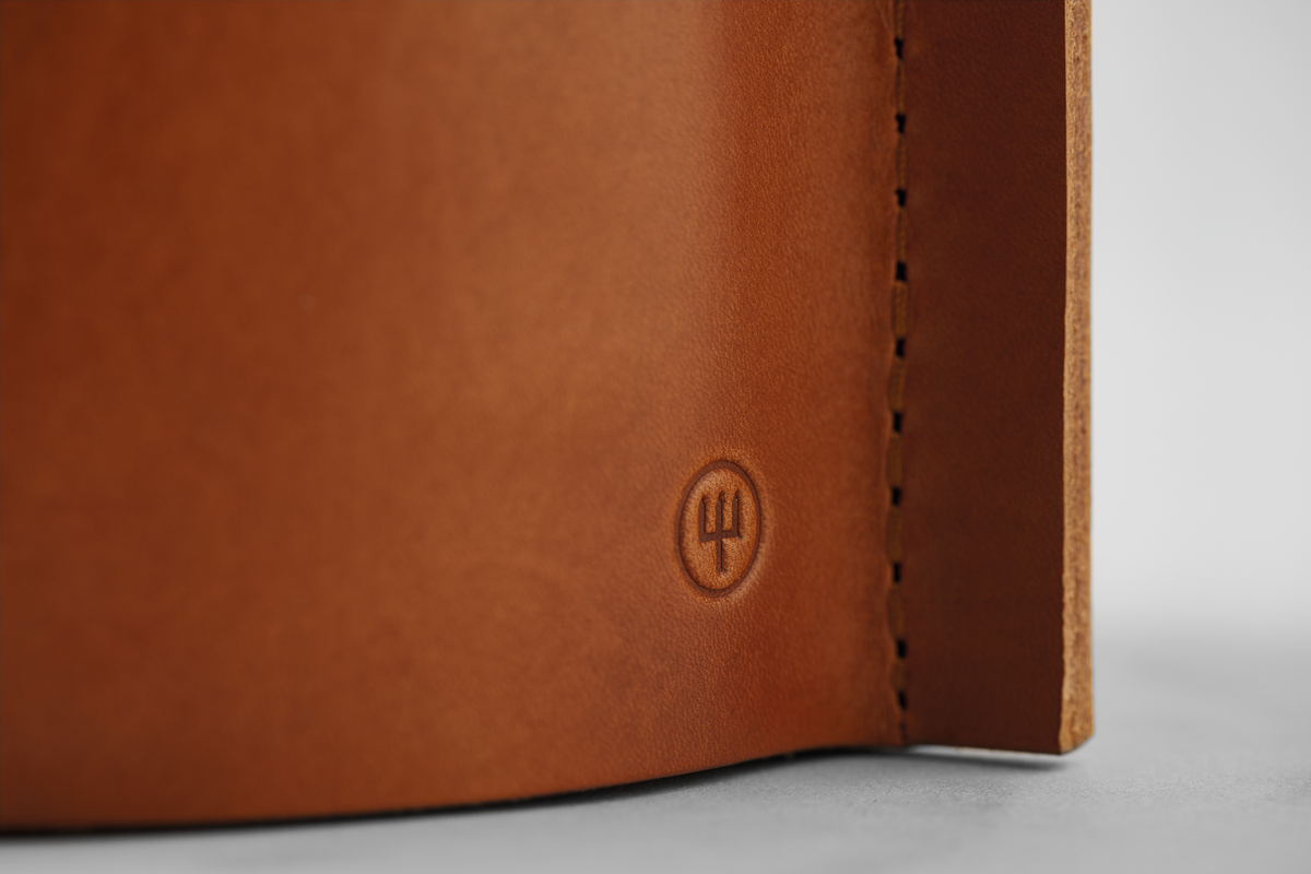 Wusthof Villa 6-Slot Knife Block — Leather