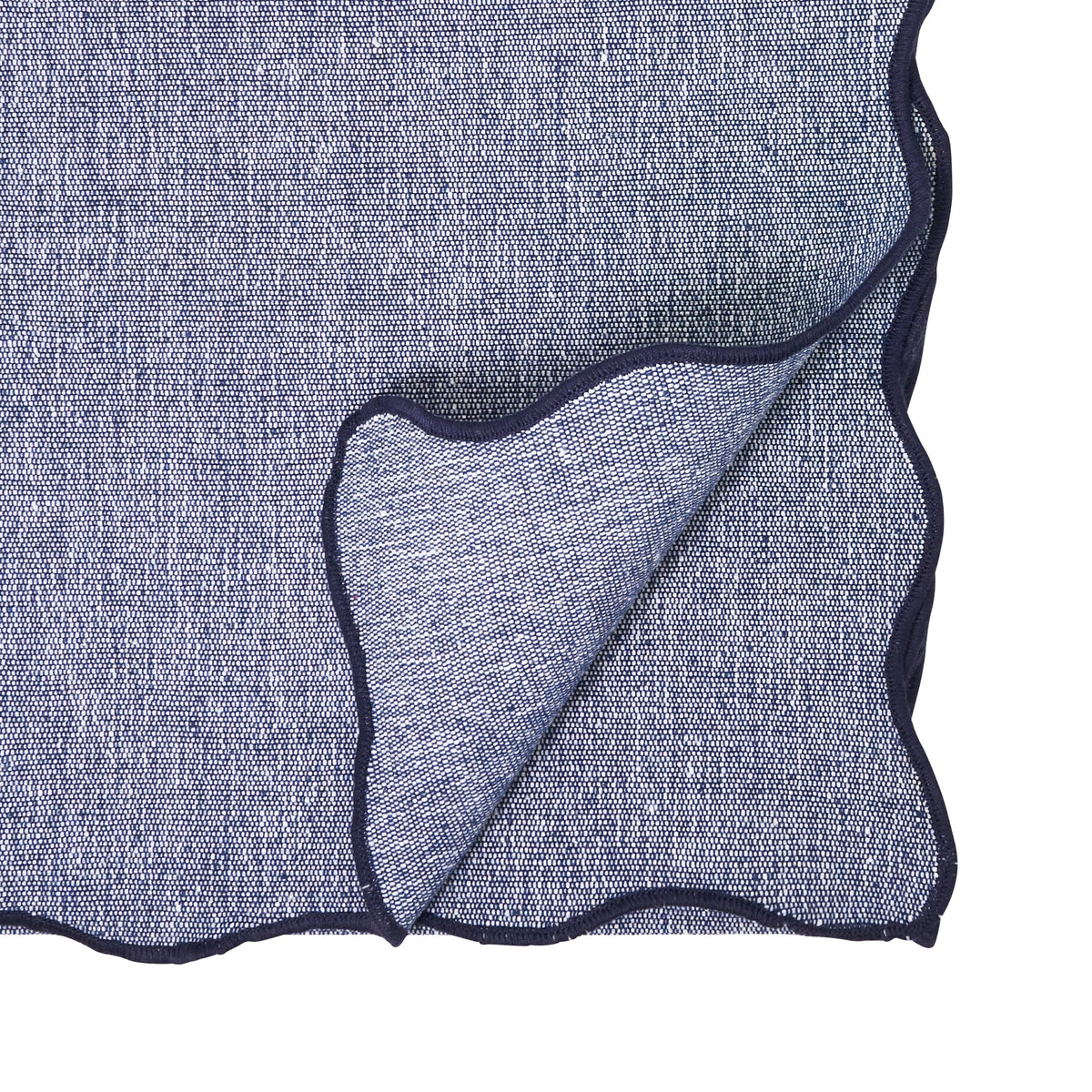 Recycled Scallop Border Table Runner