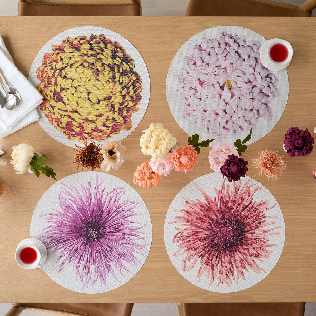 Mums Placemats - Multi