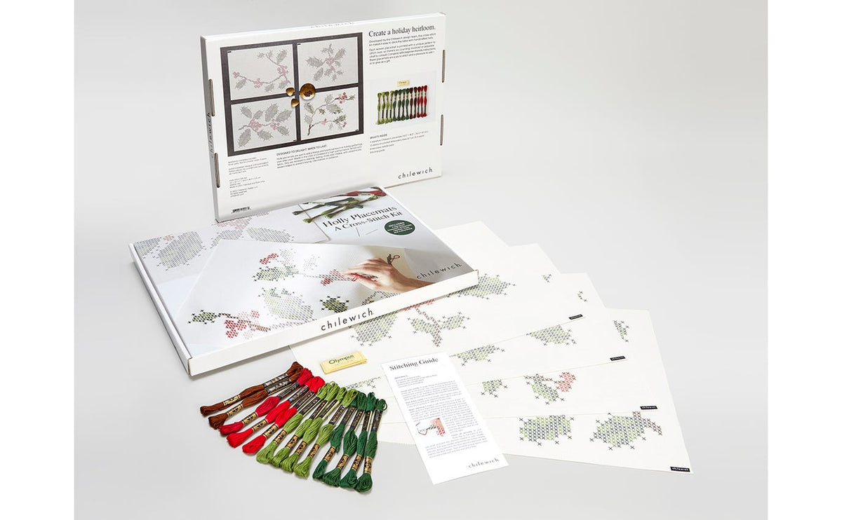 Holly Placemats Kit