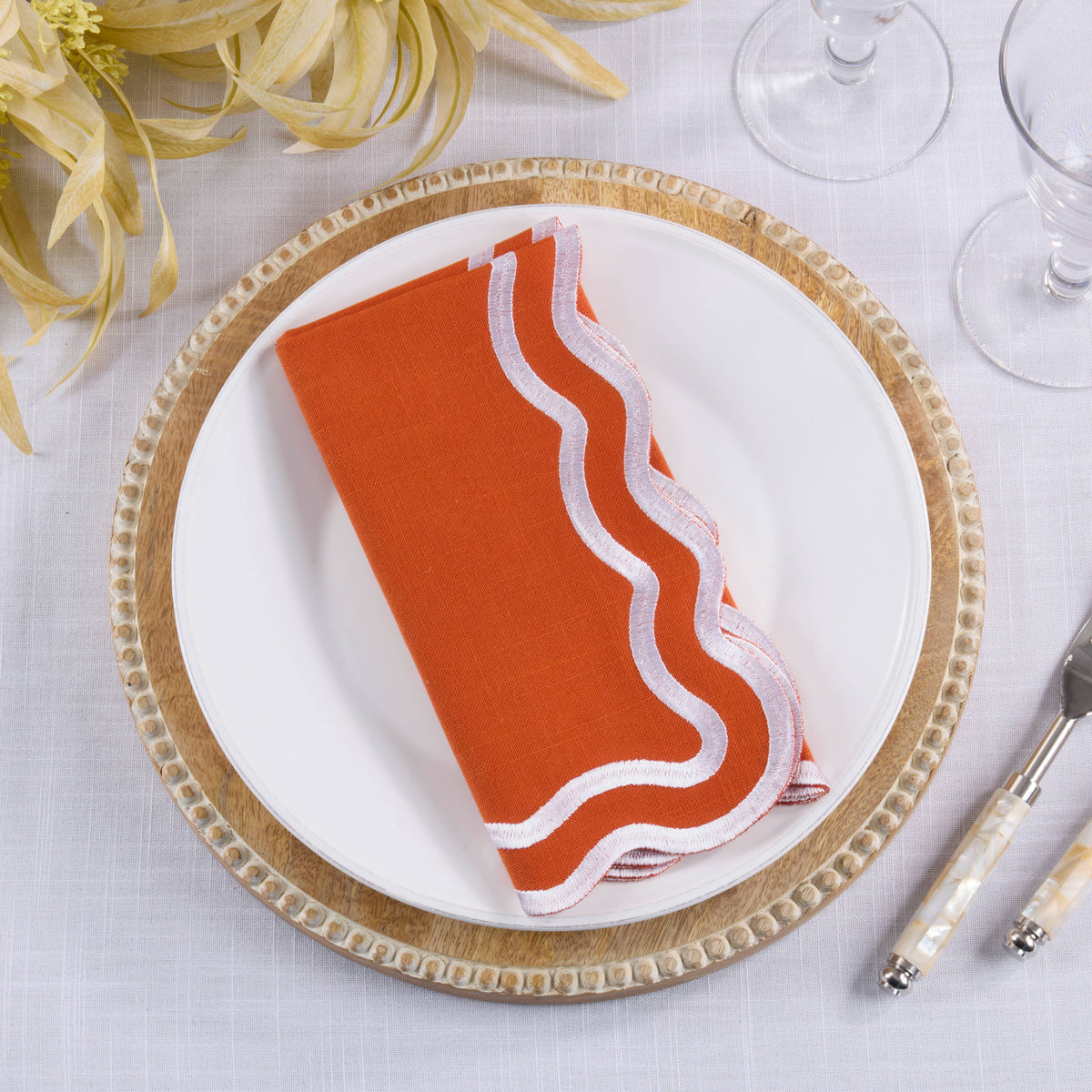 Scalloped Edge Cloth Napkin