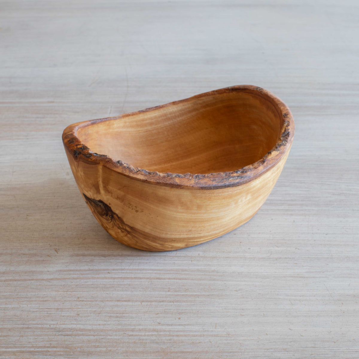 CAMARQUE Rustic snack bowl Olive Wood (Handcrafted)