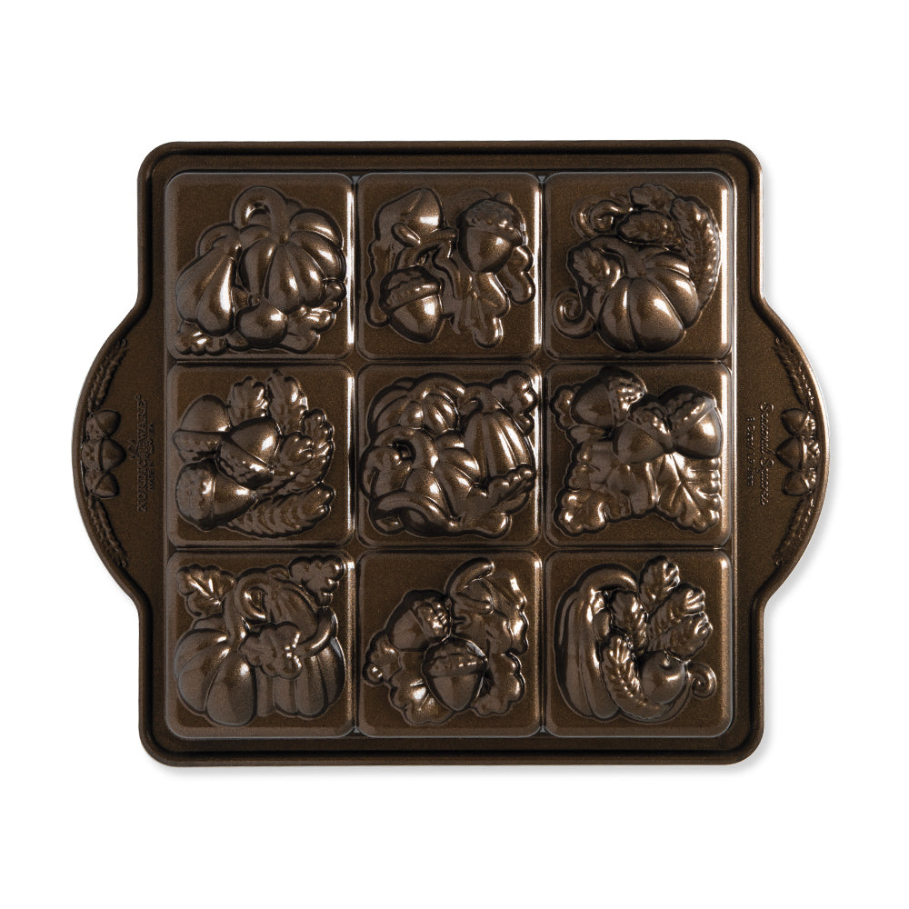 Seasonal Squares Cake Pan