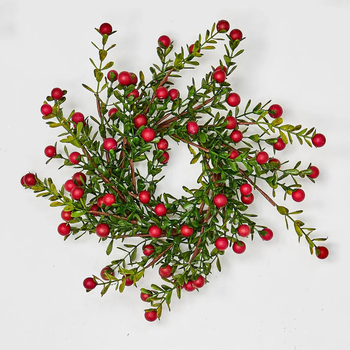 3.25" Boxwood and Berry Candle Ring
