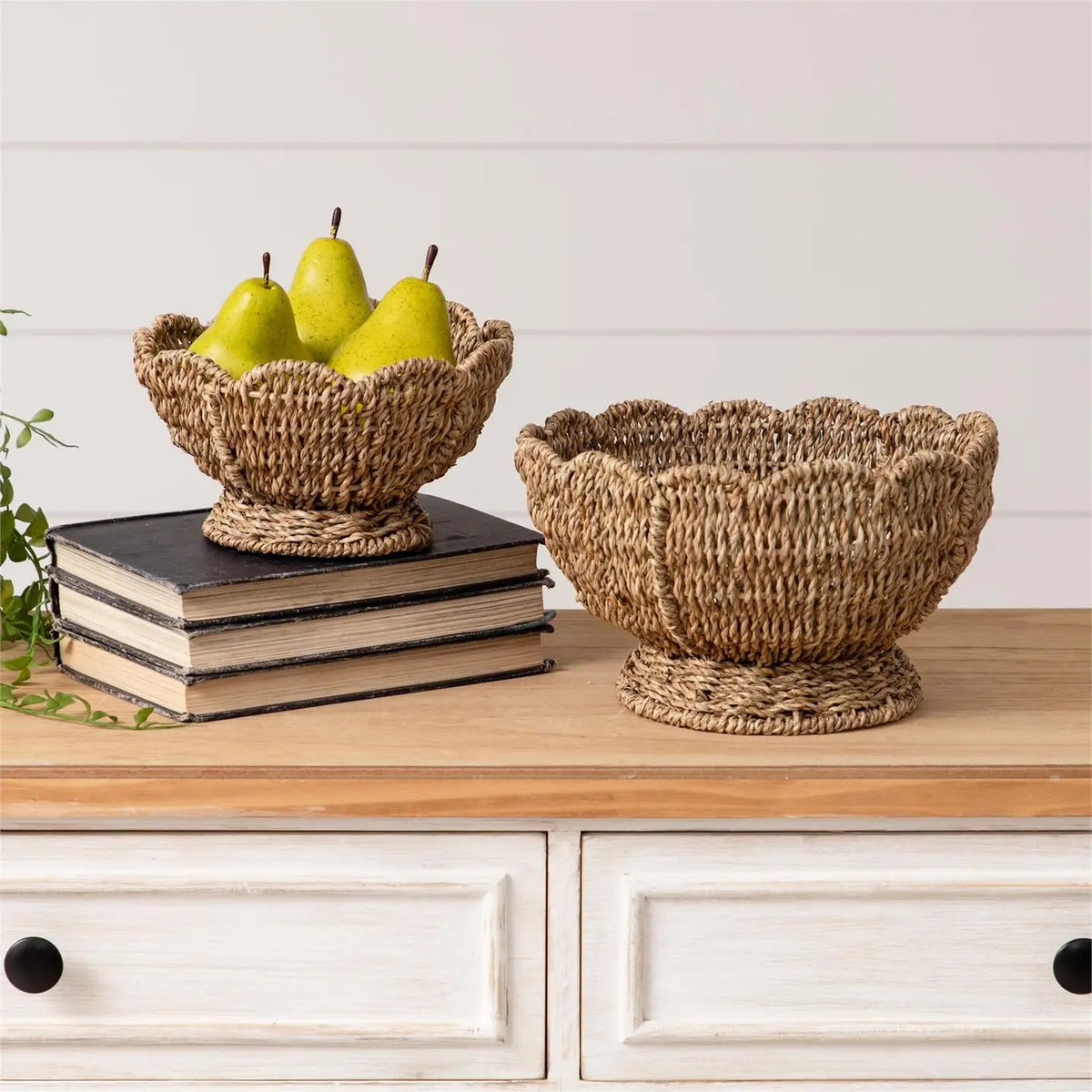 Scalloped Edge Seagrass Bowls (Set of 02)