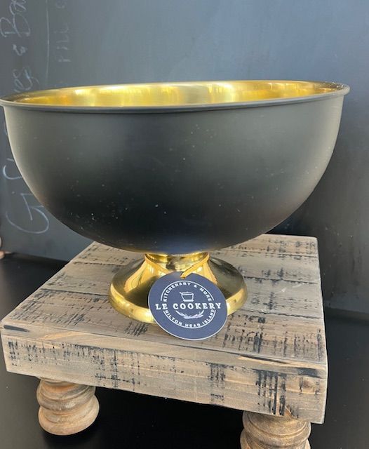 Glitz & Galmour Pedastal Bowl