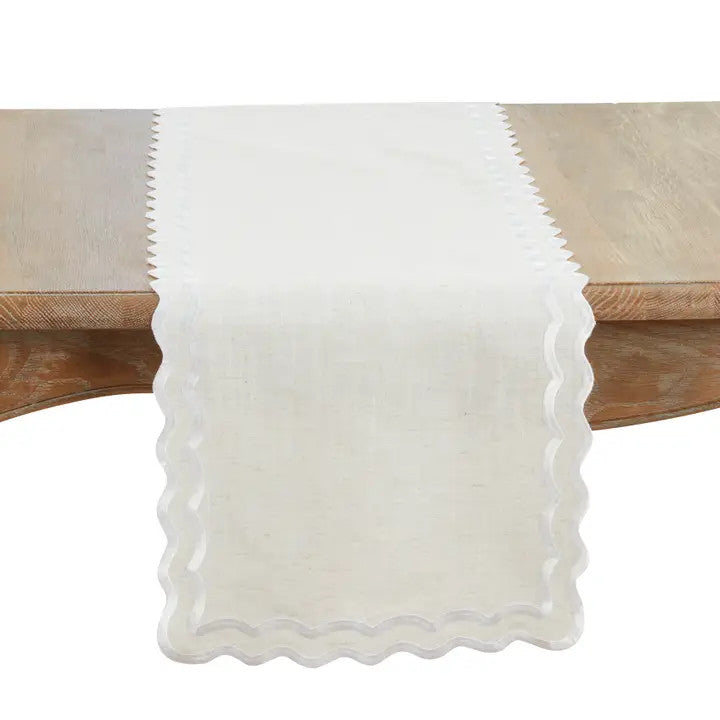 Natural Scallop Table Runner