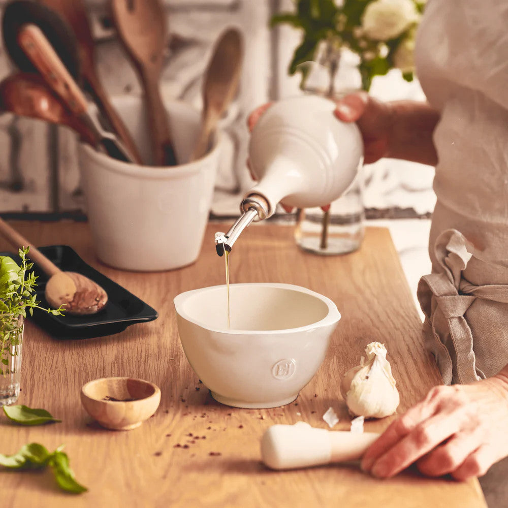 Clay Mortar & Pestle - 5.5" / 20 oz