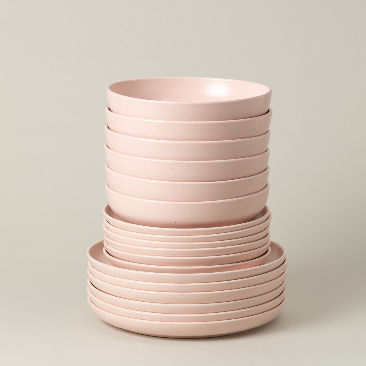 18-Piece Dinnerware Set with Soup/Pasta Plate Pacifica, Casafina by COSTA NOVA