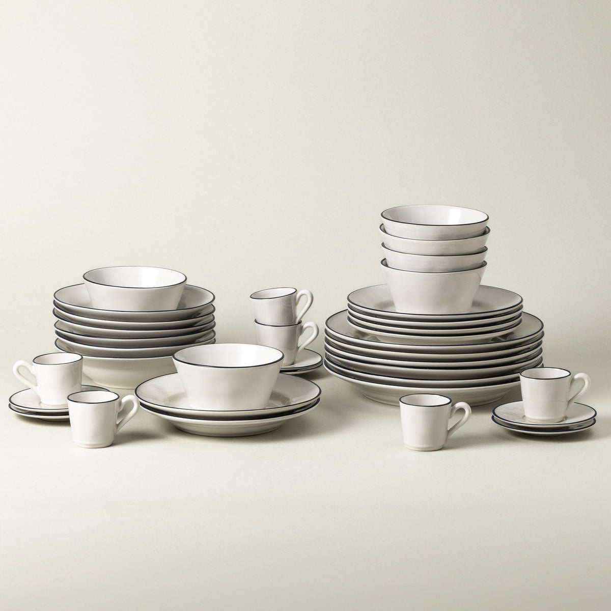 30-Piece Dinnerware Set with Coffee Cup and Saucer Beja