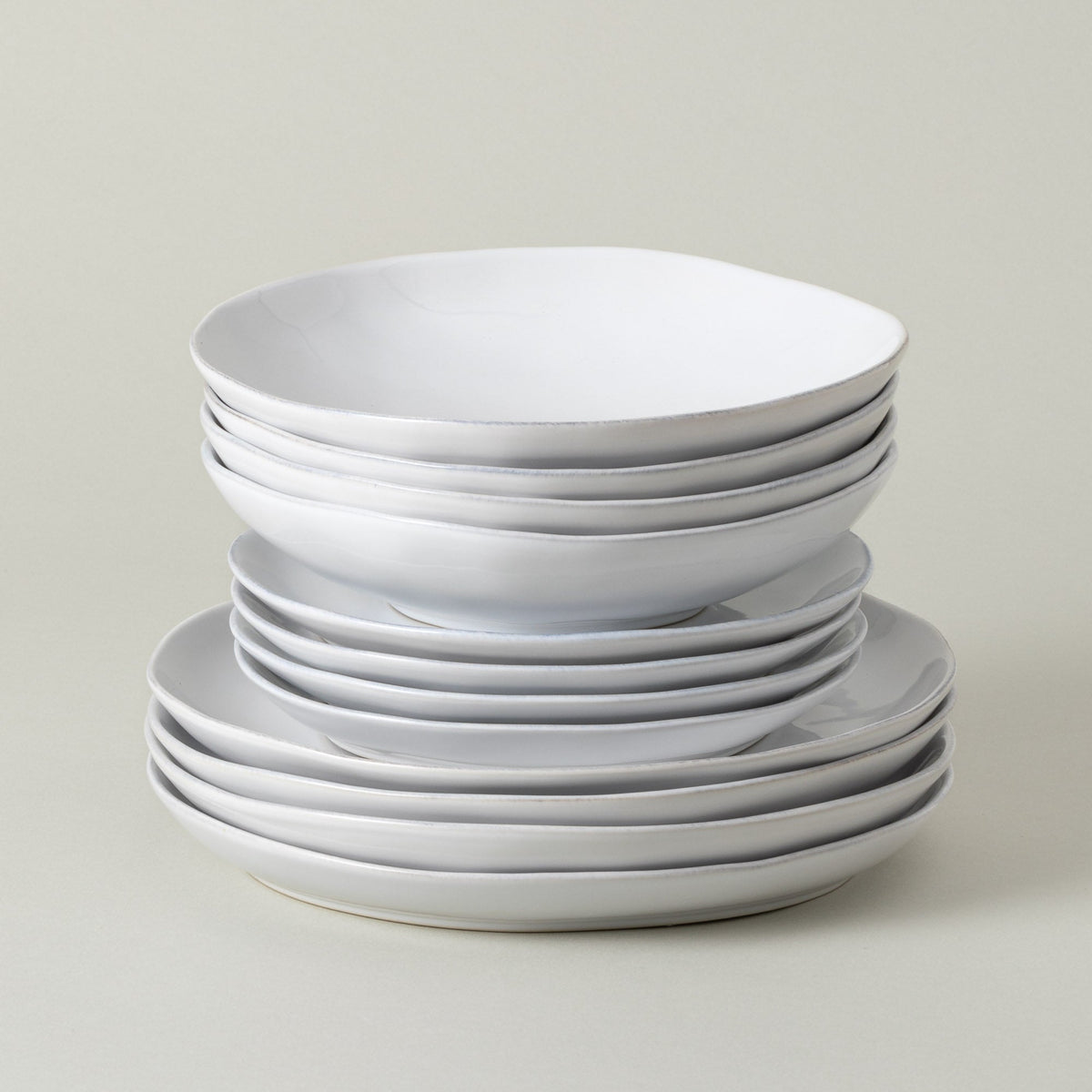 12-Piece Dinnerware Set with Soup/Pasta Bowl Livia