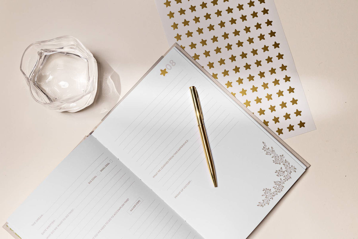 Our Bucket List Adventures: A Guided Journal for Couples