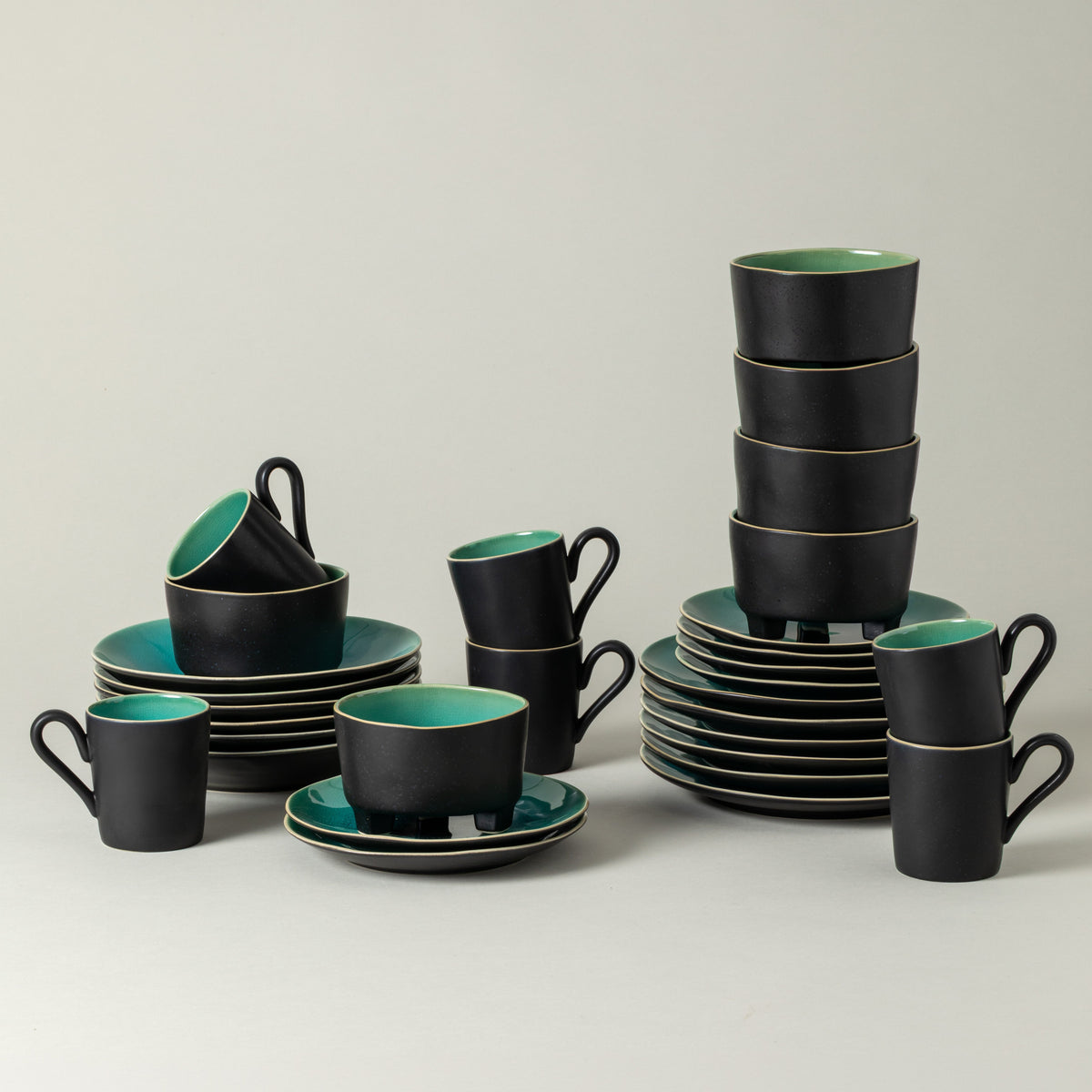 30-Piece Dinnerware Set with Mug Riviera