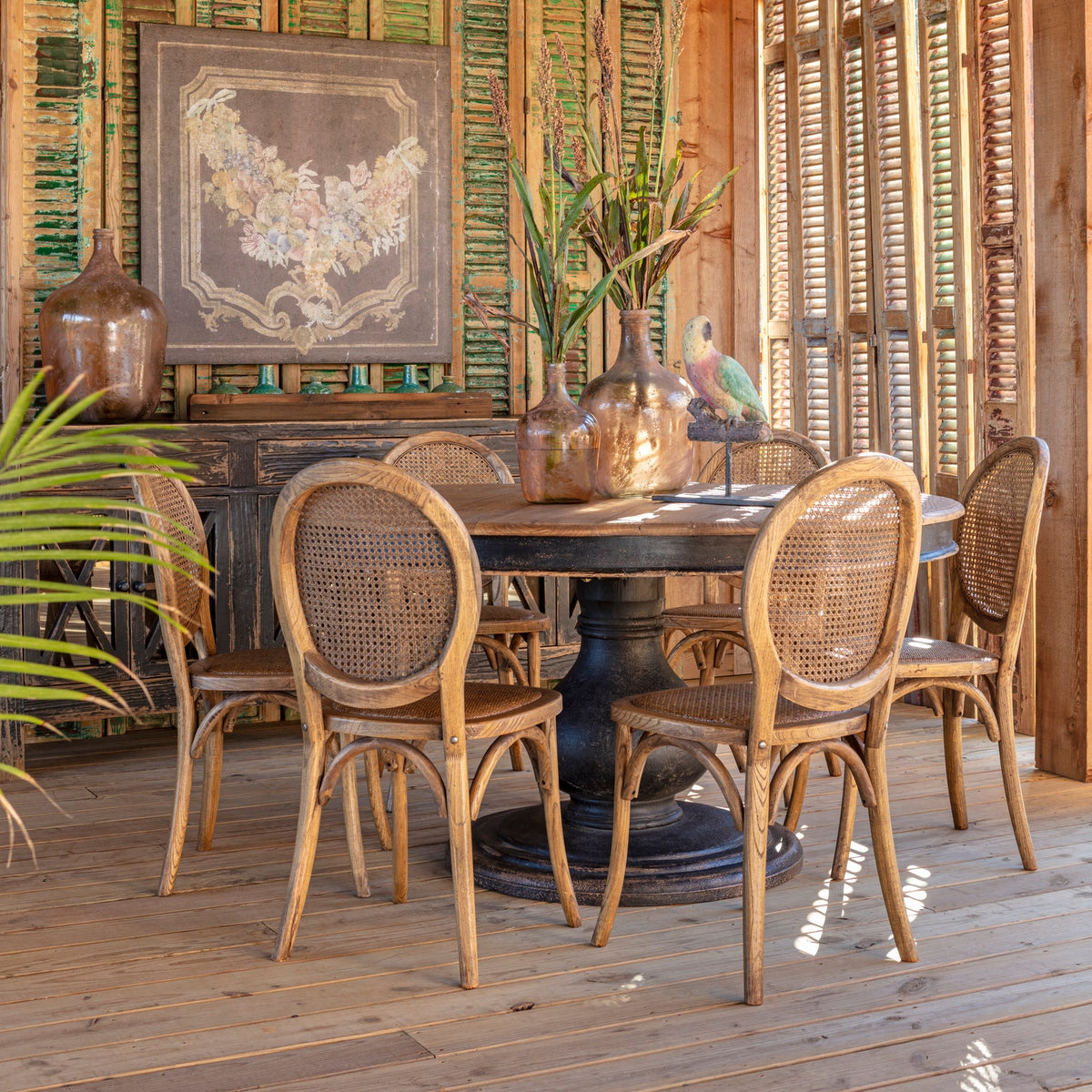 Vidalia Table