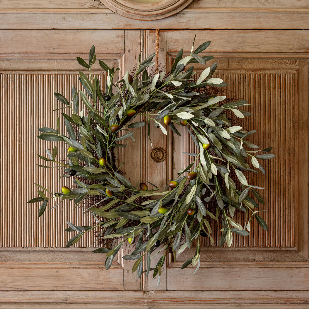 Italian Olive Wreath 24in.