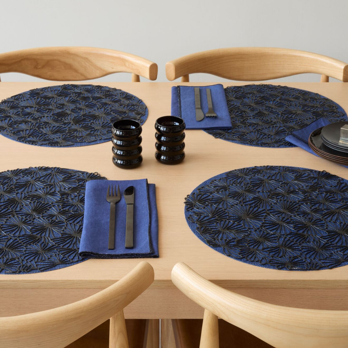 Layered Dusk Table Set