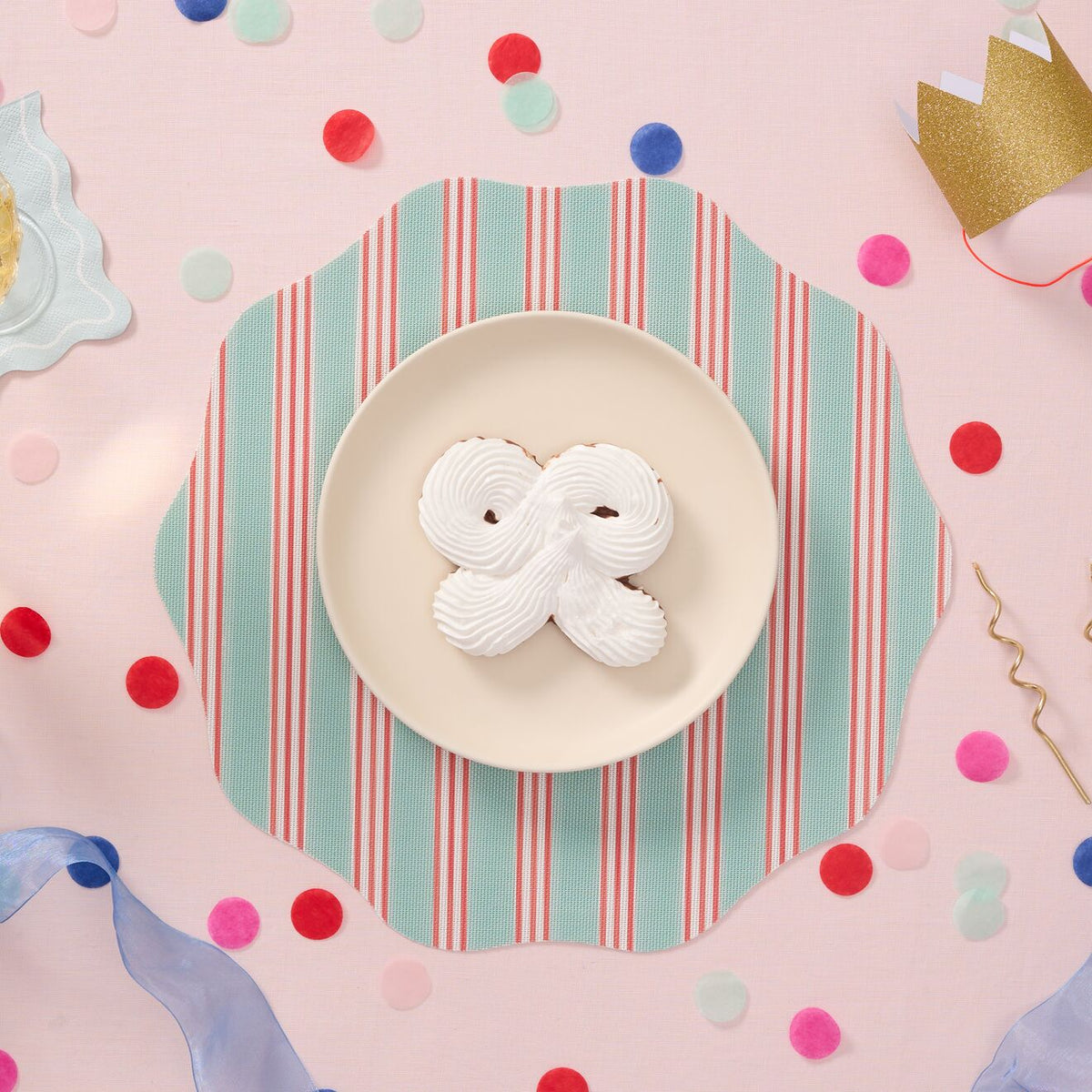 Festive Stripes Scallop Placemats - Mint