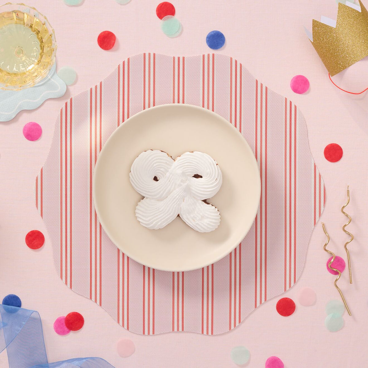 Festive Stripes Scallop Placemats - Pink