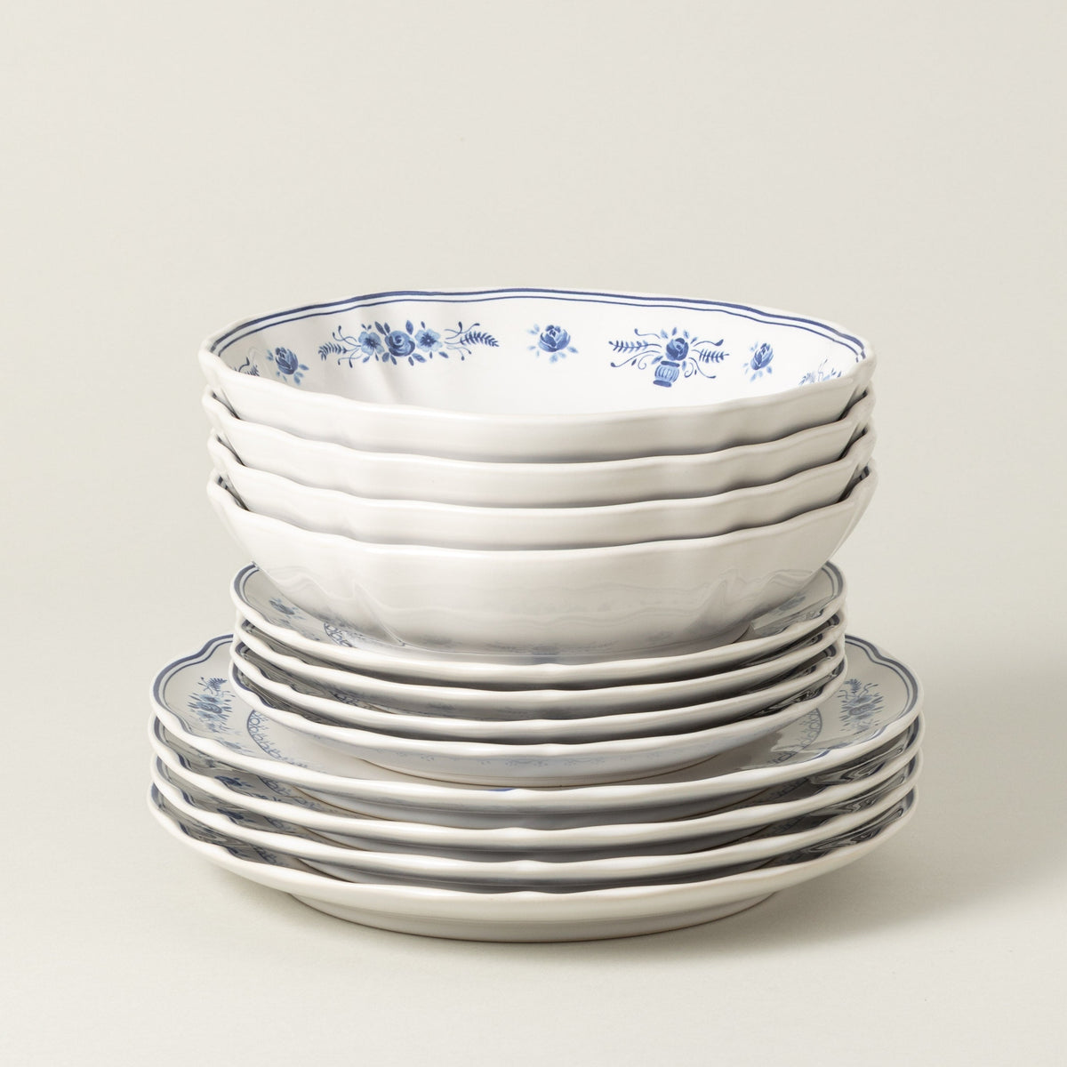 12-Piece Dinnerware Set with Soup/Pasta Bowl Vila