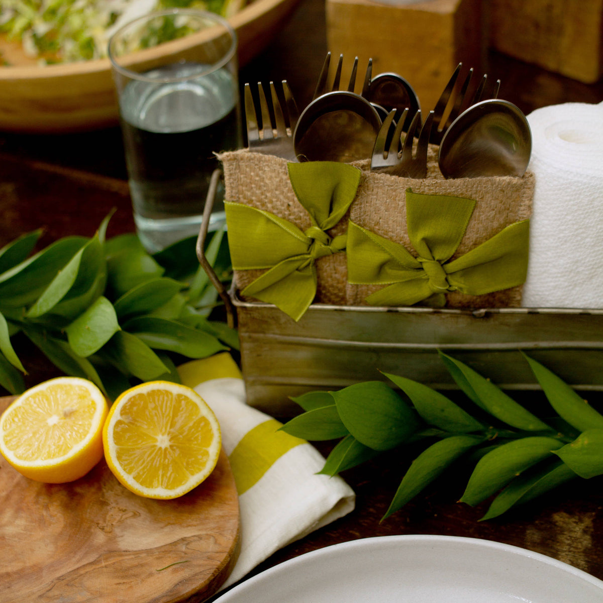 Hand Tied Ribbons - Green - Set of 8