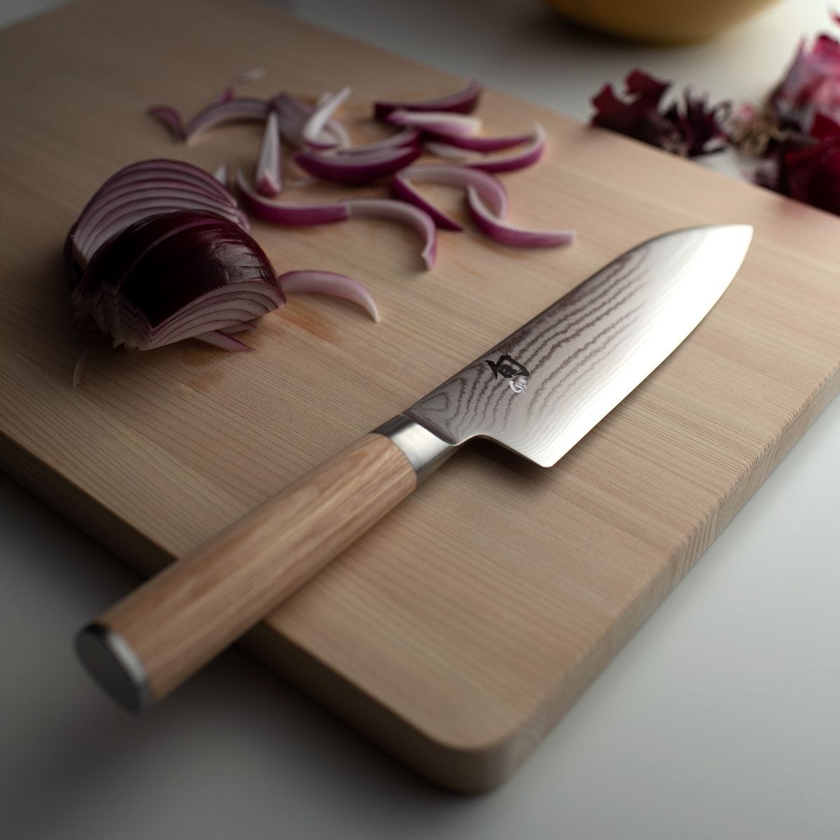 Shun Classic Blonde 5.5" Santoku — Blonde