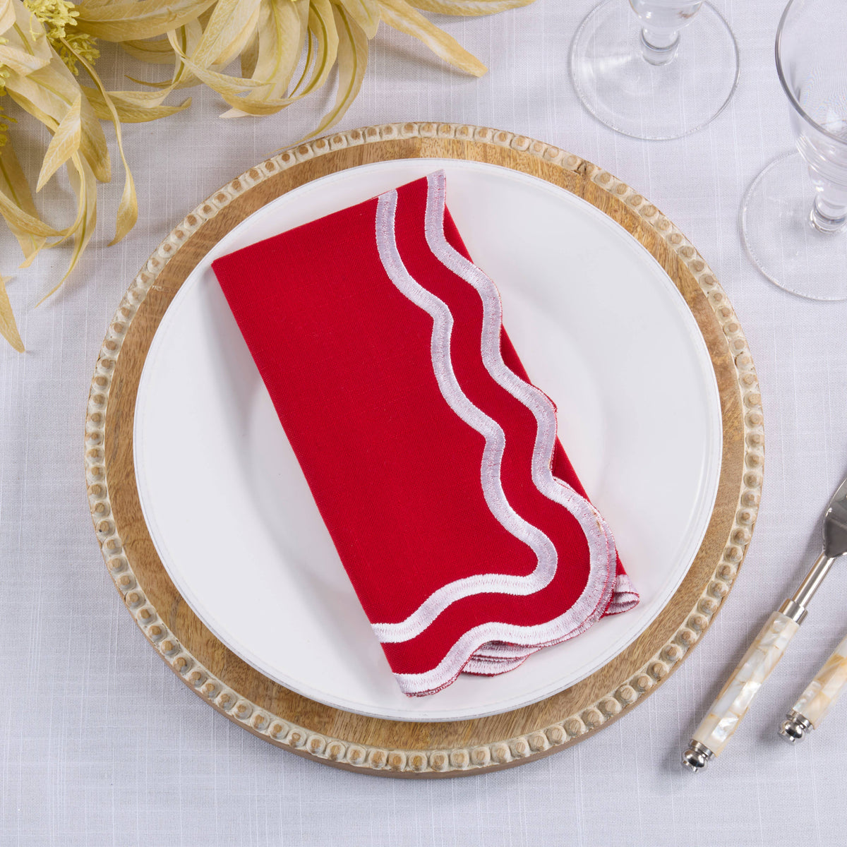 Scalloped Edge Cloth Napkin