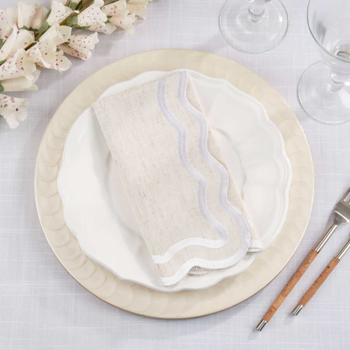 Scalloped Edge Cloth Napkin