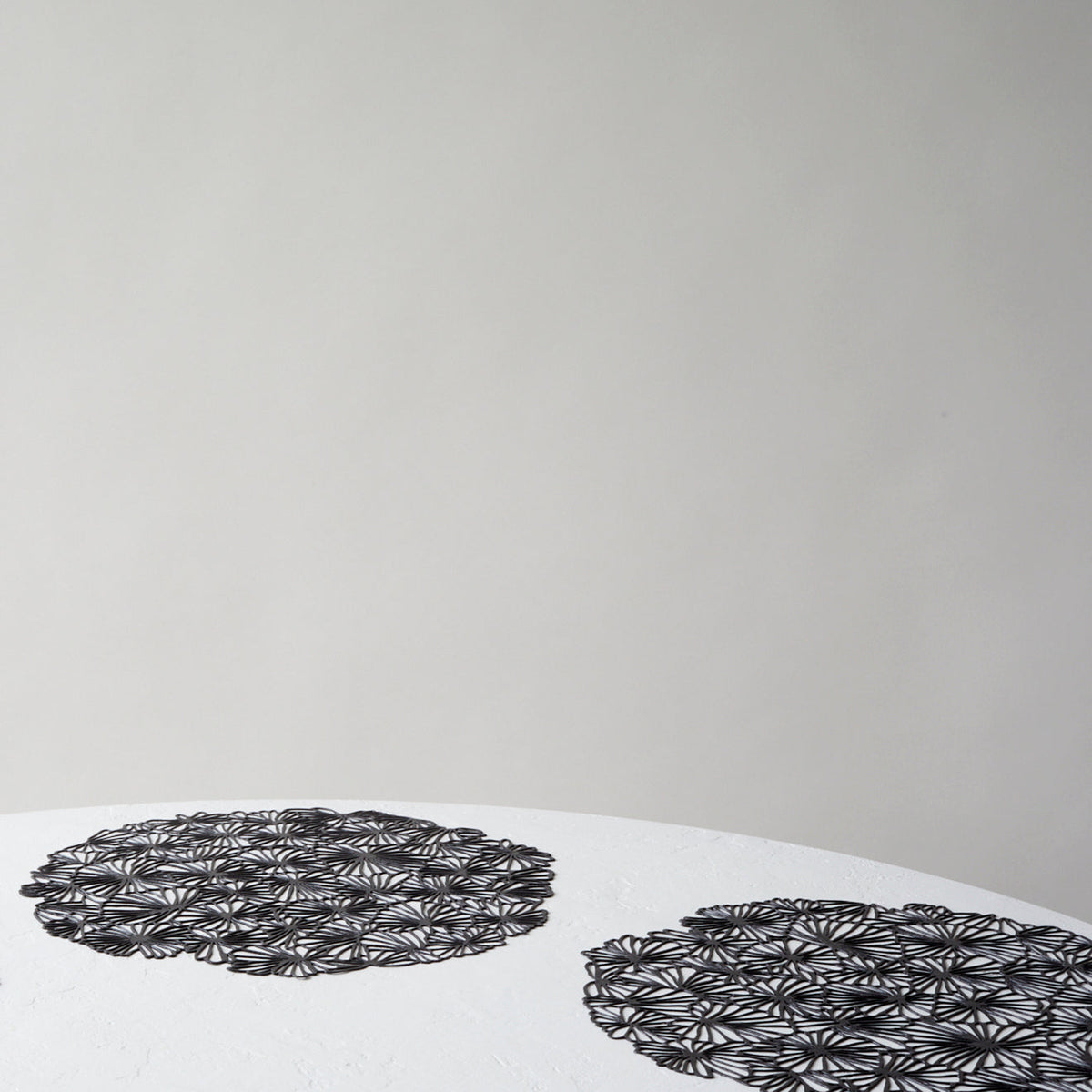 Daisy Placemats - Black