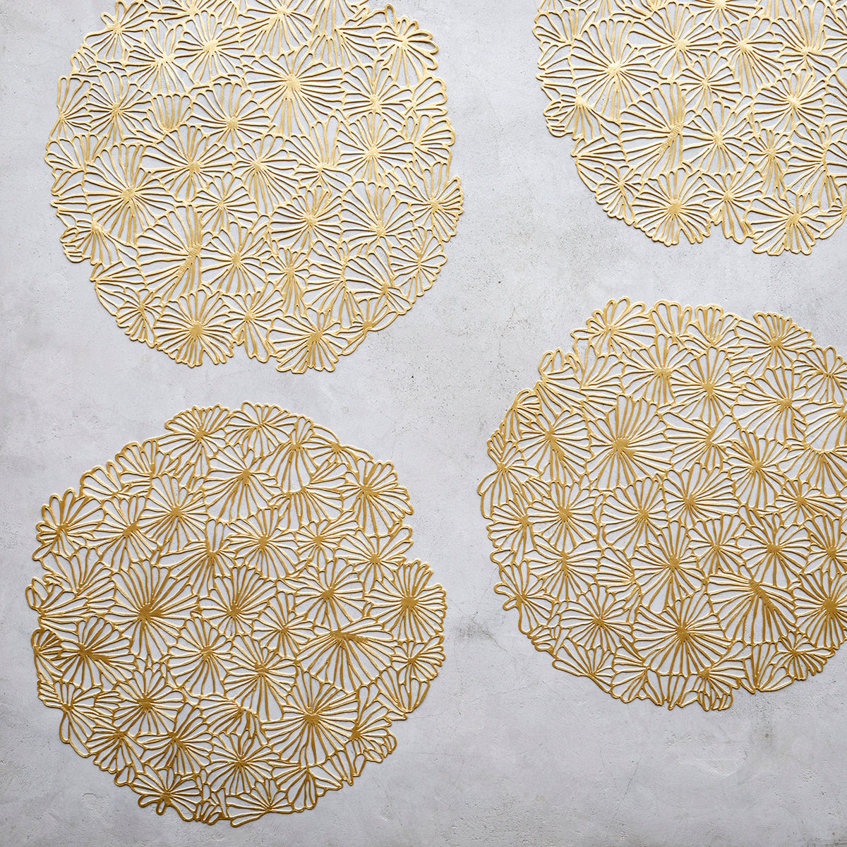 Daisy Placemats - Gilded
