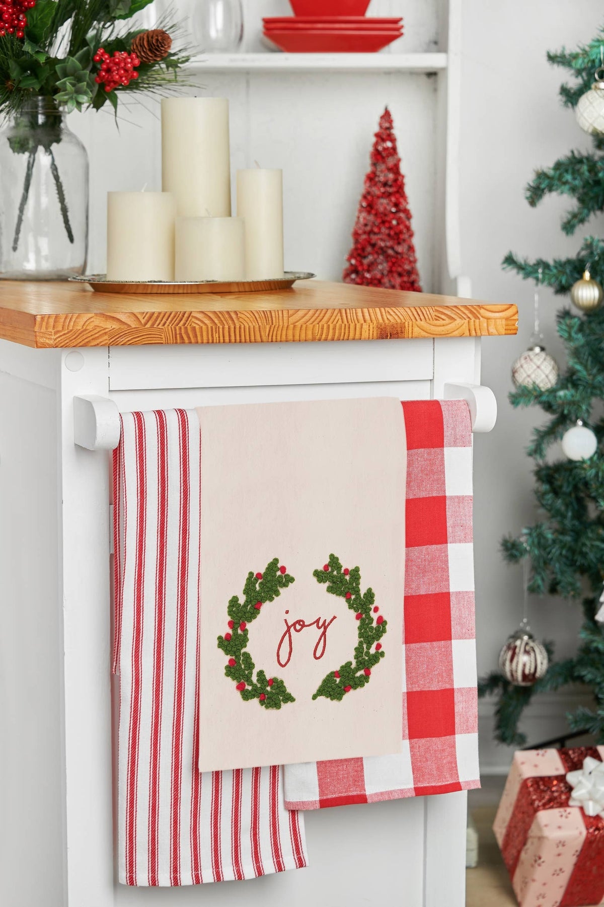 SALE Christmas Joy Wreath French Knot Kitchen Towel