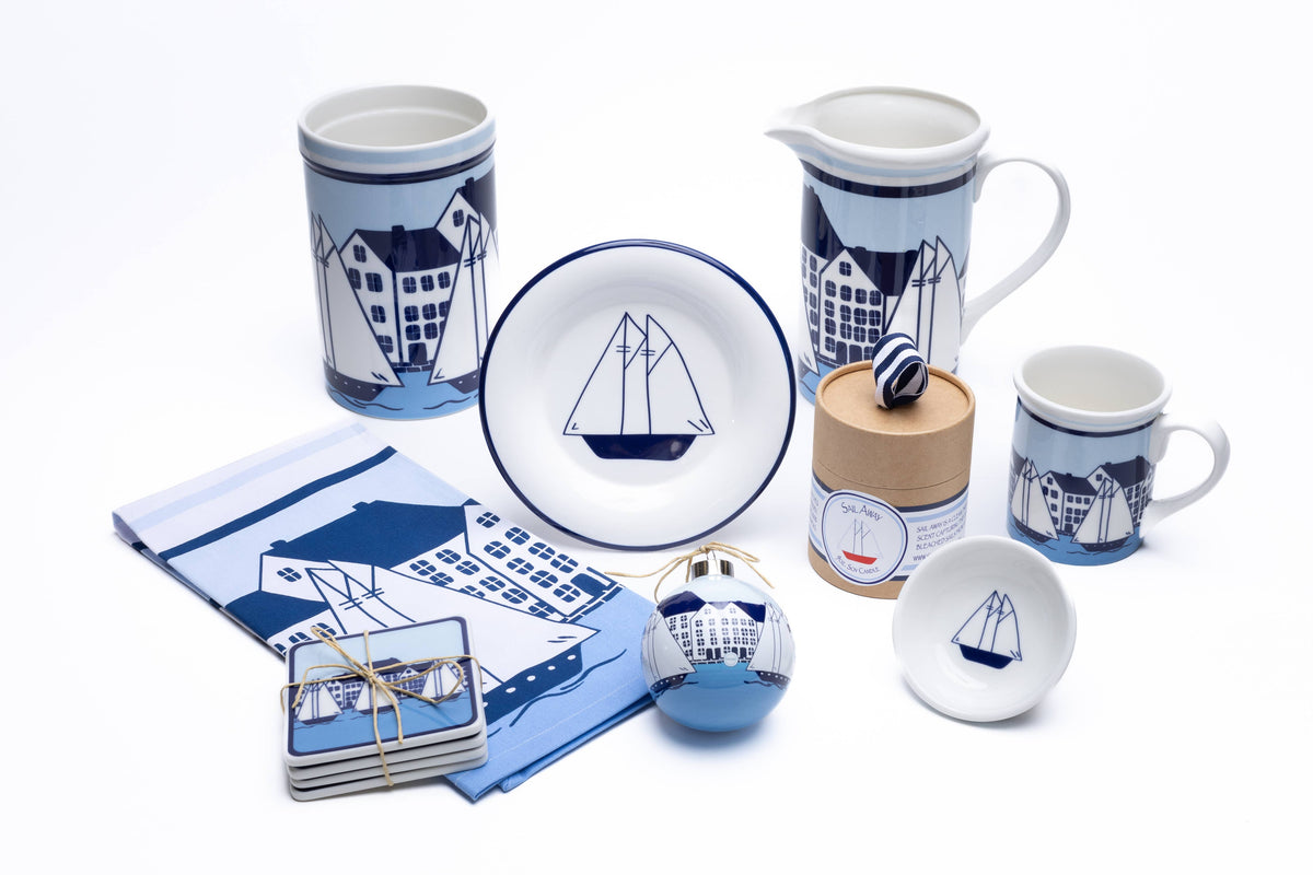 Coastal Village 4 Piece Napkin Set ***