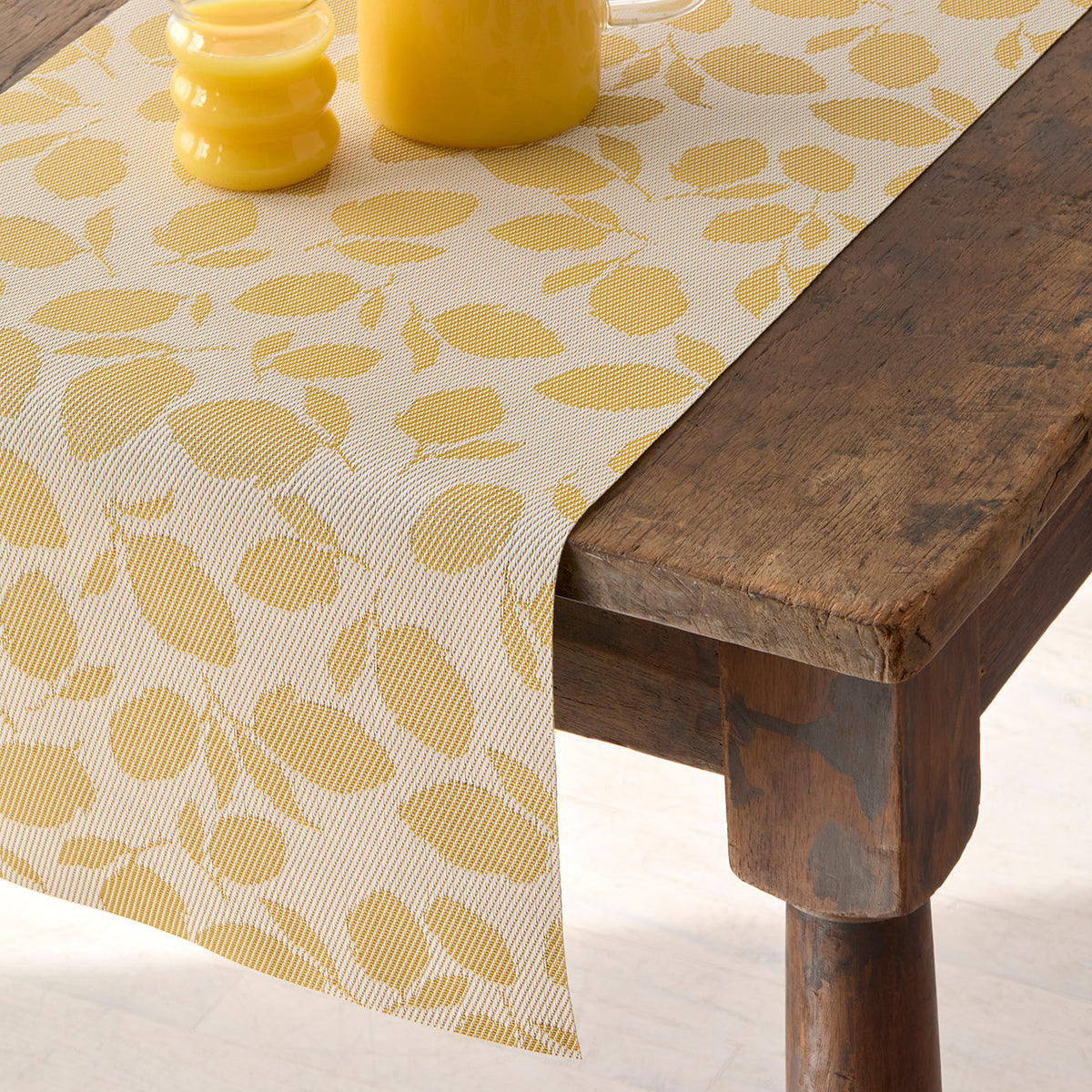 Lemon Leaves Table Runners - Goldenrod