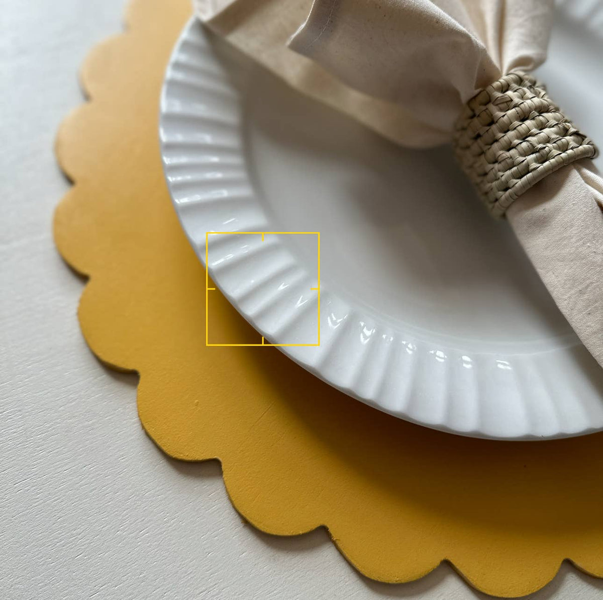 Everyday Scalloped Placemats, Wooden, Set of 4