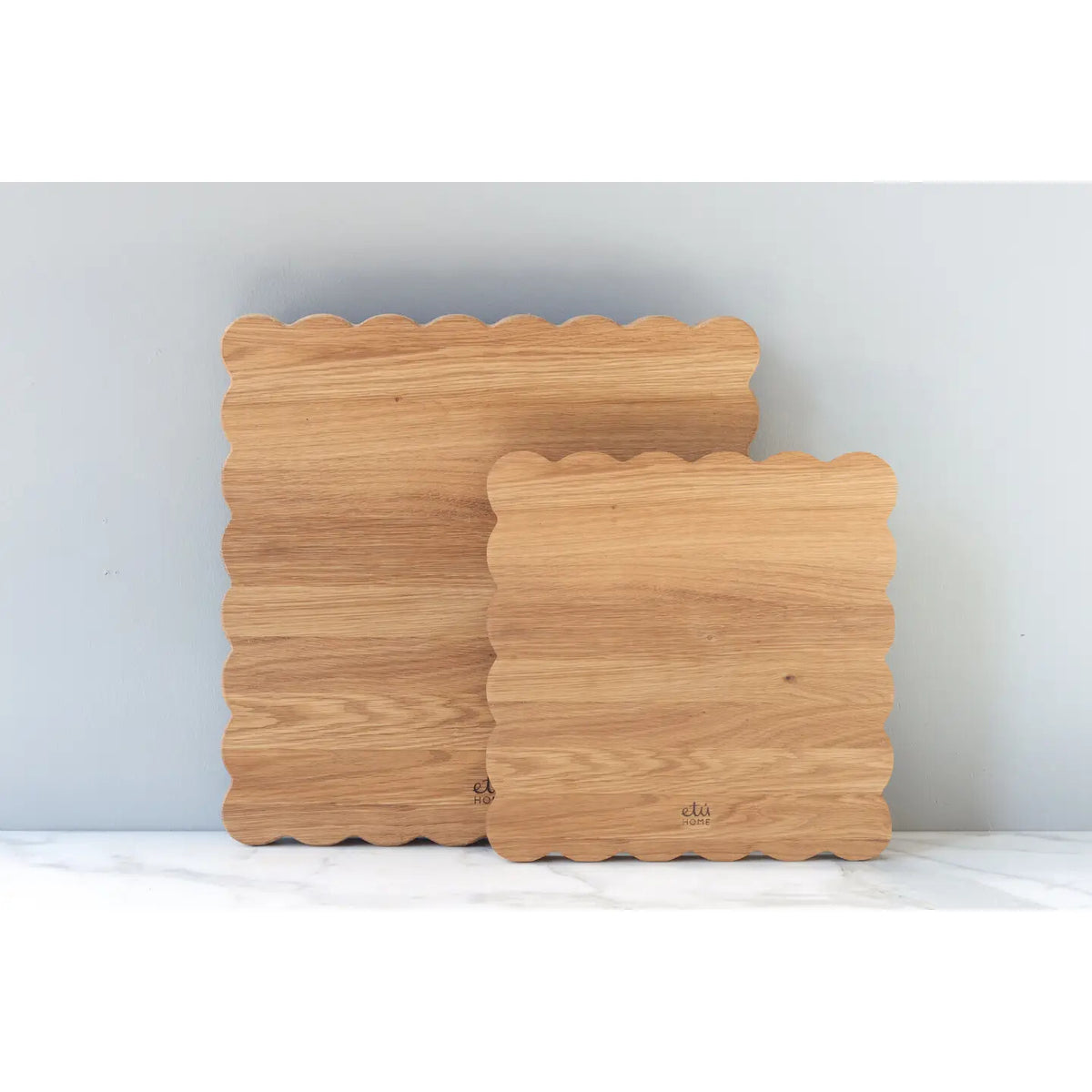 Square Scalloped Cutting Board (Large)