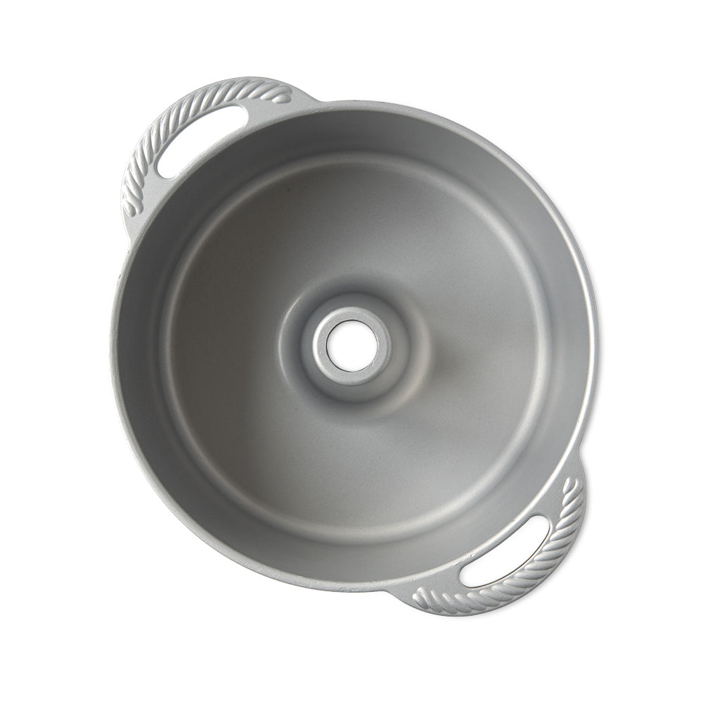 Classic Cast Pound Cake and Angelfood Pan