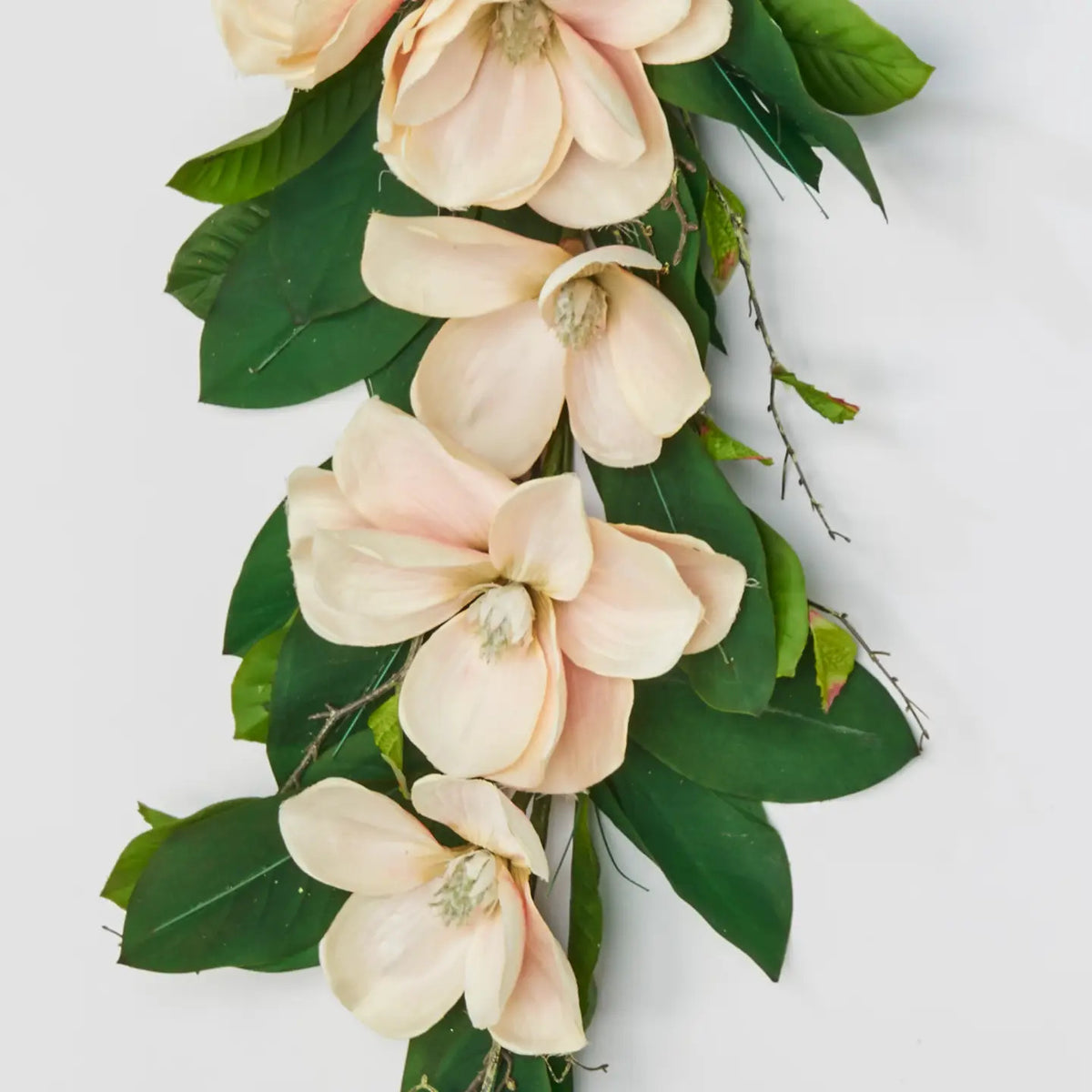 40" Magnolia Teardrop