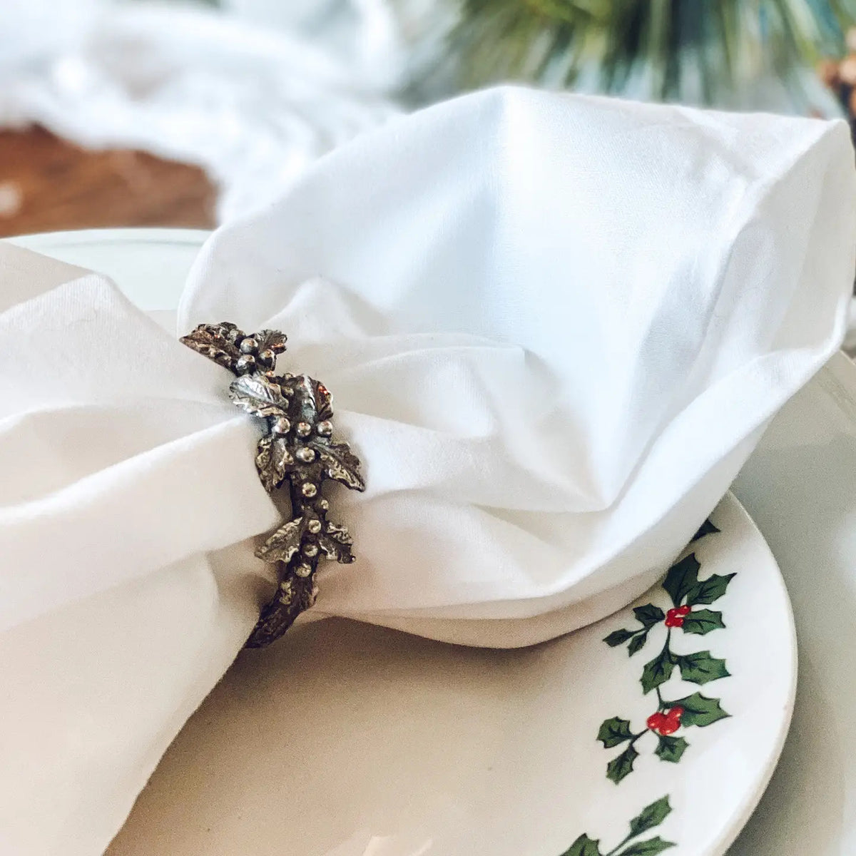 Holly Napkin Ring