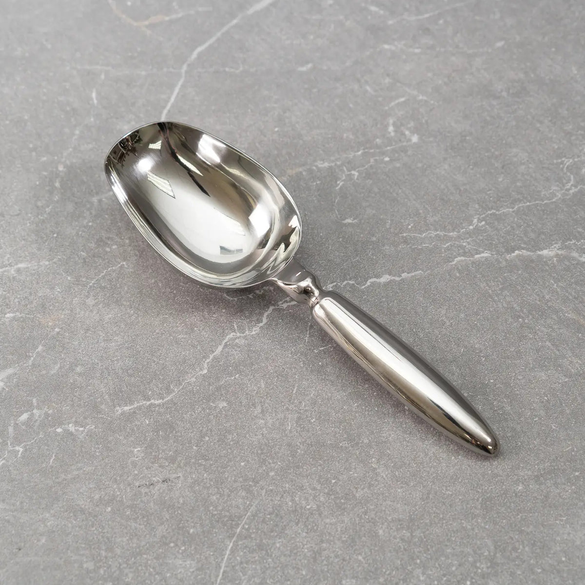 @Sleek Aluminum Ice Scoop