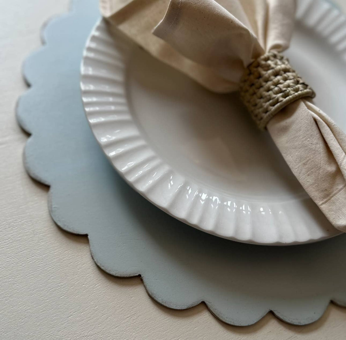 Everyday Scalloped Placemats, Wooden, Set of 4