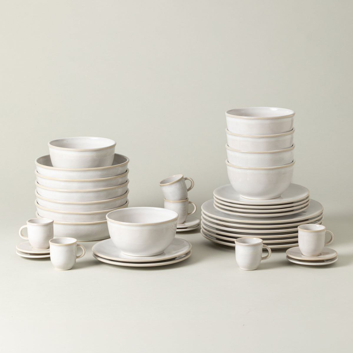 30-Piece Dinnerware Set with Coffee Cup and Saucer Roda