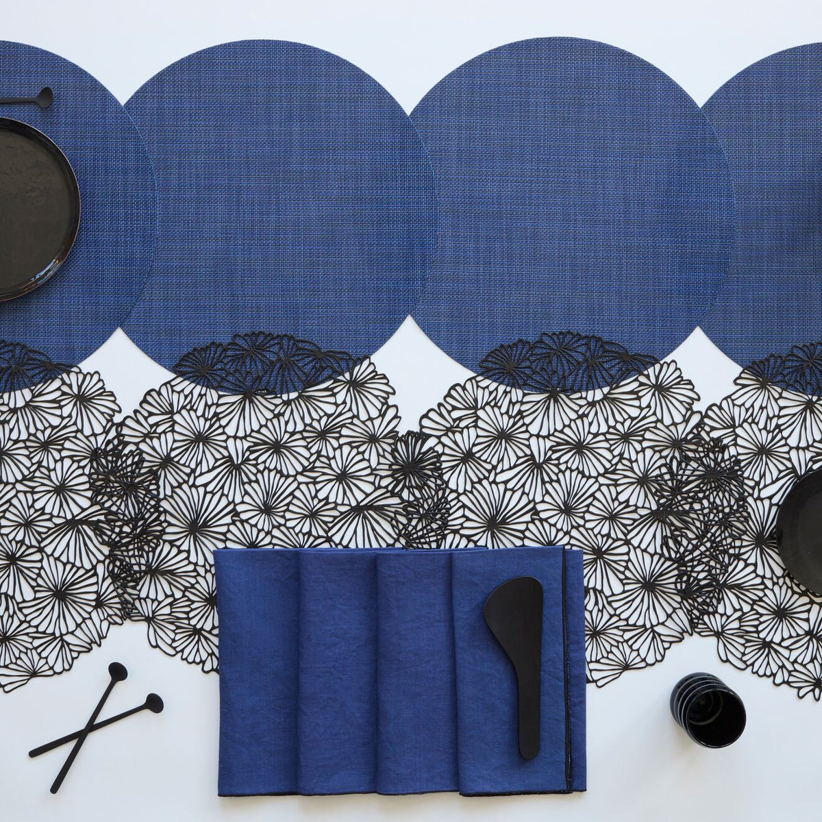 Layered Dusk Table Set