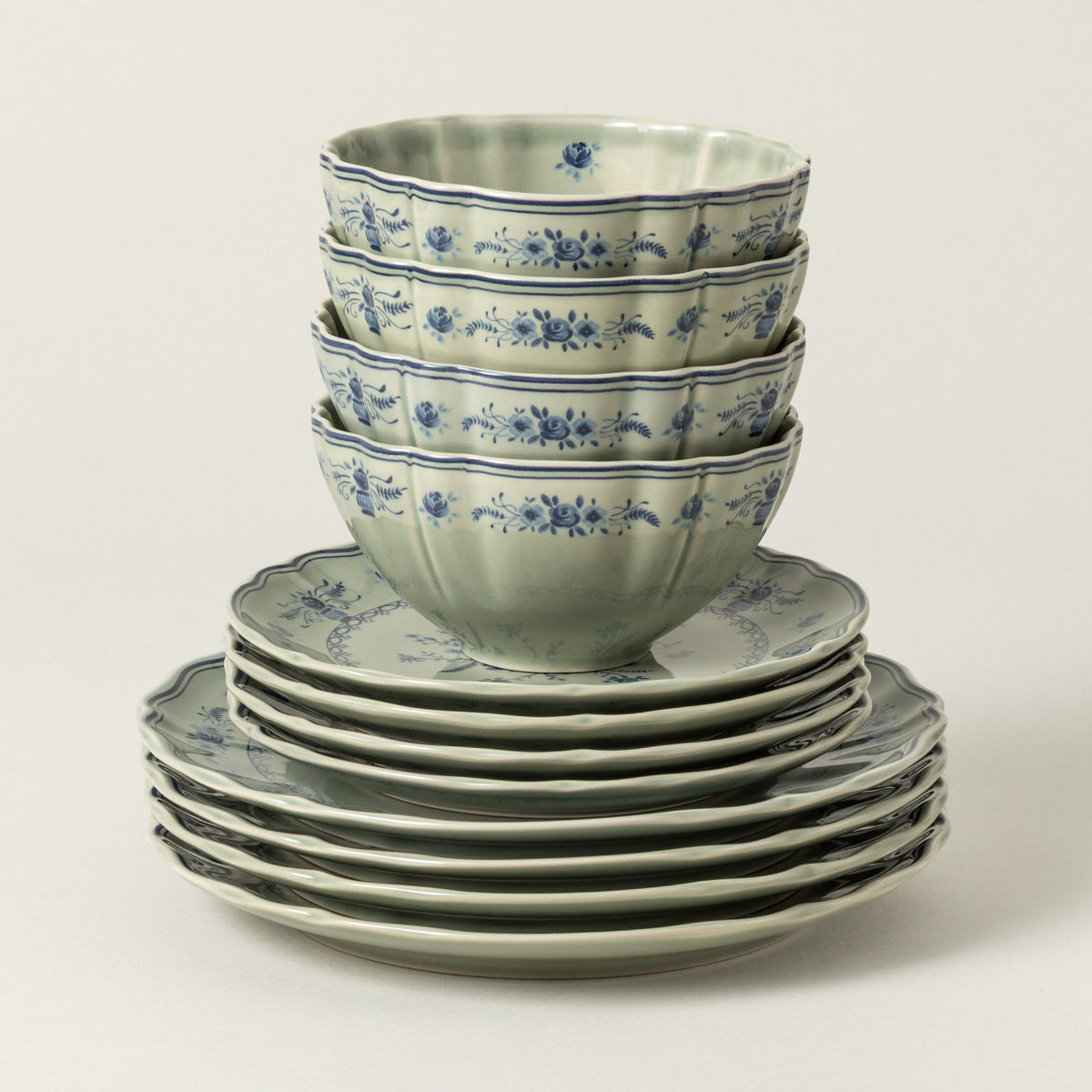 12-Piece Dinnerware Set with Bowl Vila