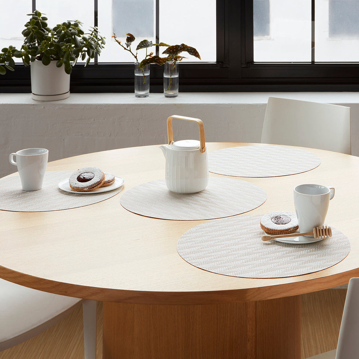 Arrow Placemats - Porcelain