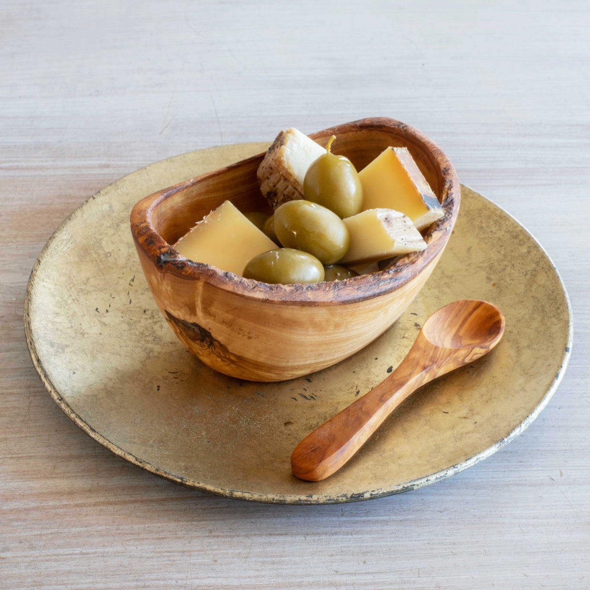 CAMARQUE Rustic snack bowl Olive Wood (Handcrafted)