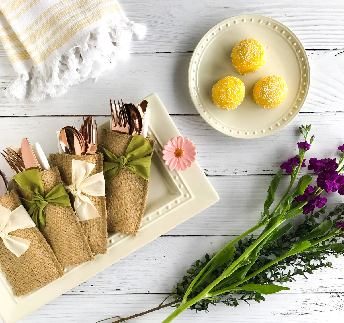 Hand Tied Ribbons - Green - Set of 8