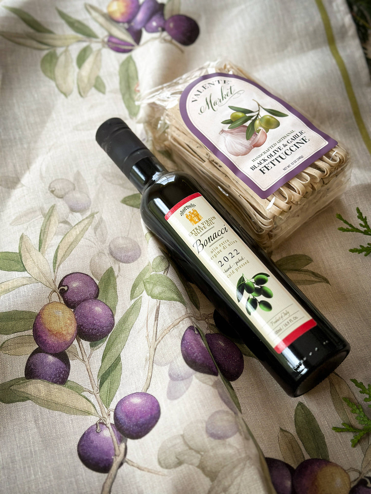 Black Olive and Garlic Fettuccine/ Dry Pasta