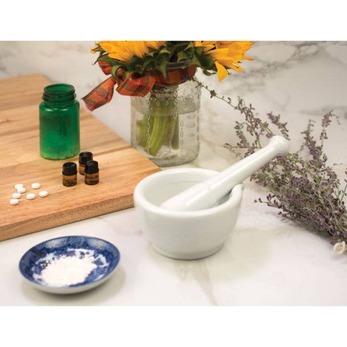 HIC Kitchen Mortar And Pestle With Pour Spout