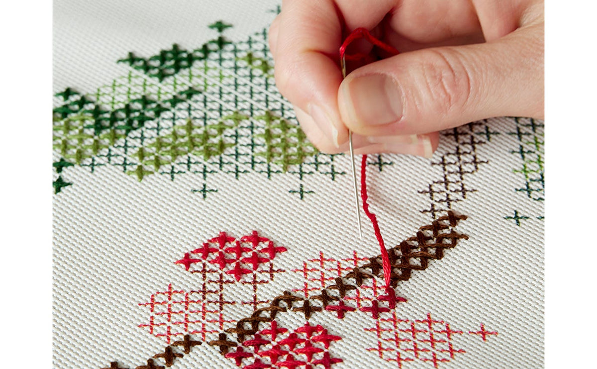 Holly Placemats Kit
