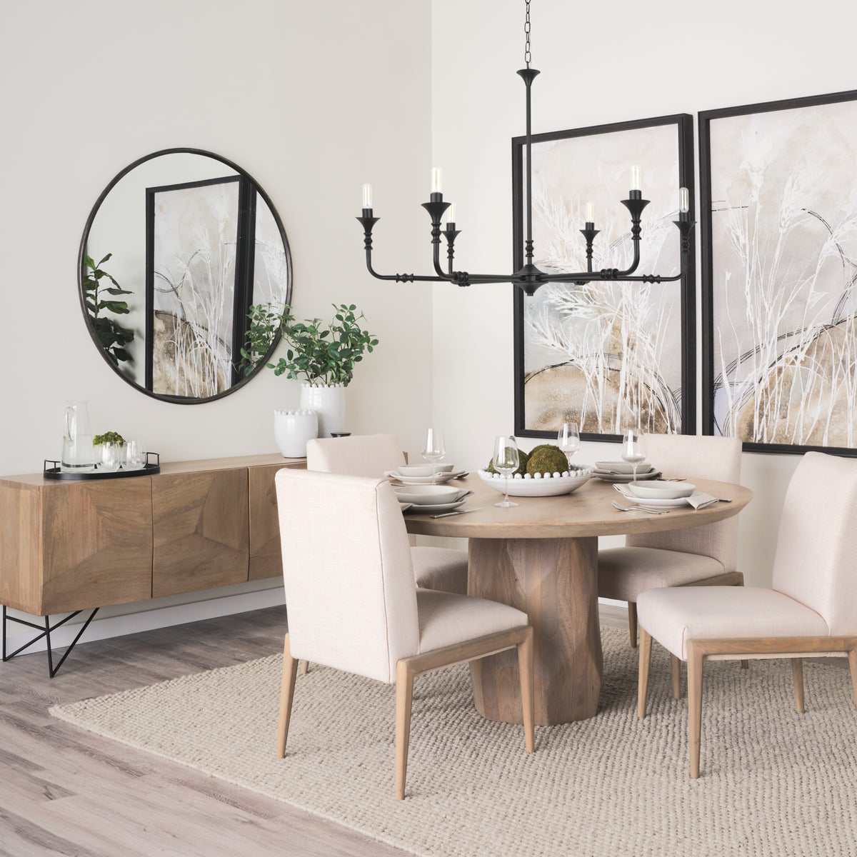 Belle Ruelle Dining Table