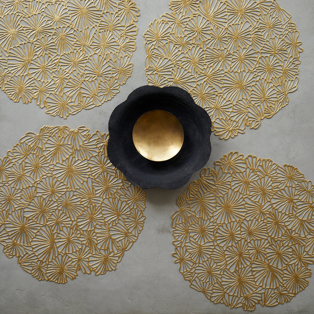 Daisy Placemats - Gilded